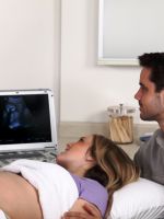 Болит низ живота слева при беременности