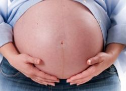 Пигментная полоска на животе при беременности