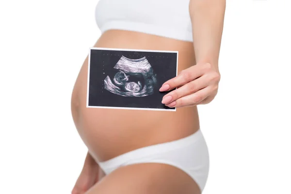 Беременная женщина с УЗИ — стоковое фото